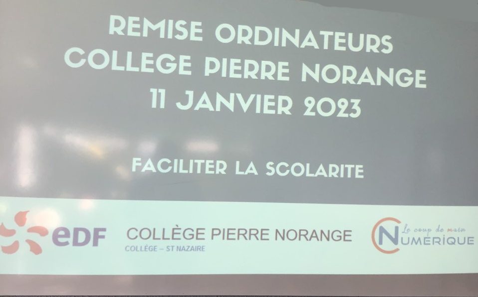 Remise des ordinateurs aux élèves de 3ème